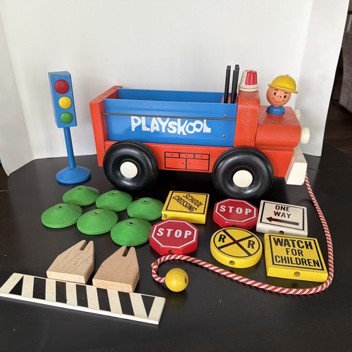 Vintage 1972 playskool wooden - playskool,